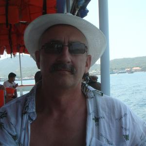 Игорь, 61 год, Санкт-Петербург