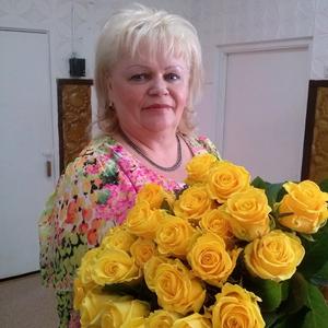 Валентина, 67 лет, Волжский