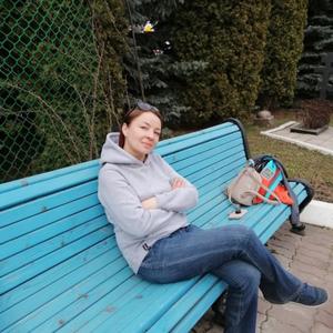 Девушки в Серпухове: Дина, 50 - ищет парня из Серпухова