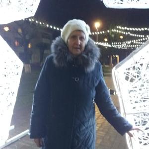 Девушки в Калининграде: Анна, 62 - ищет парня из Калининграда