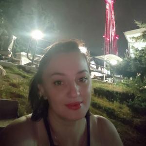 Девушки в Ессентуках: Юлия, 43 - ищет парня из Ессентуков