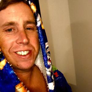 Парни в Melbourne: Giles Chester, 39 - ищет девушку из Melbourne
