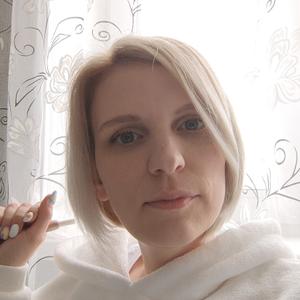 Елена, 34 года, Магадан