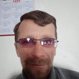 Виталий, 45 лет, Горняк