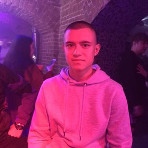 Роман, 19 лет, Томск