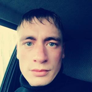 Леонид, 32 года, Курган