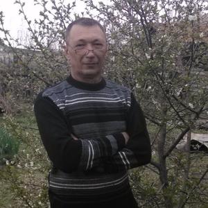 Василий, 63 года, Котово