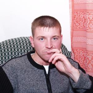 Парни в Иркутск-45: Александр Егоров, 39 - ищет девушку из Иркутск-45