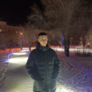Парни в Омске: Егор, 19 - ищет девушку из Омска