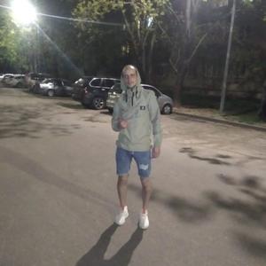 Парни в Острогожске: Maksim, 28 - ищет девушку из Острогожска