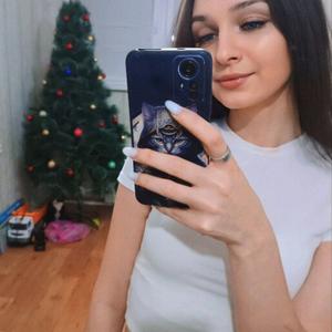 Девушки в Тольятти: Инна, 24 - ищет парня из Тольятти