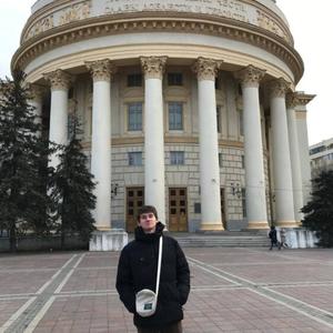 Парни в Волгограде: Александр, 20 - ищет девушку из Волгограда