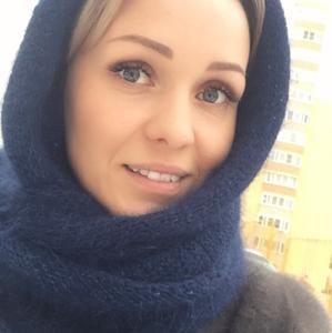 Девушки в Новороссийске: Олюшка, 36 - ищет парня из Новороссийска