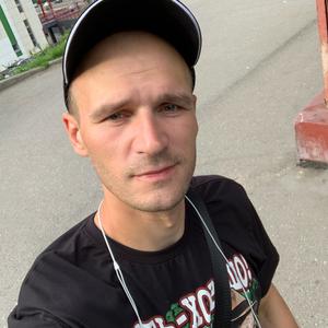 Парни в Твери: Сергей, 37 - ищет девушку из Твери