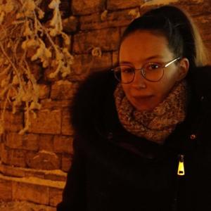 Девушки в Ессентуках: Анастасия, 21 - ищет парня из Ессентуков