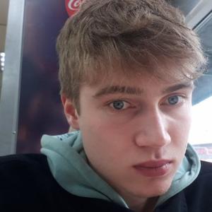 Андрей, 23 года, Байкальск