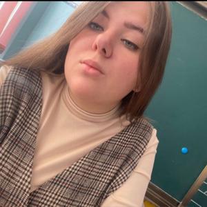 Девушки в Корсаков: Аня, 23 - ищет парня из Корсаков
