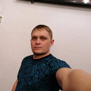 Евгений, 32 года, Тюмень