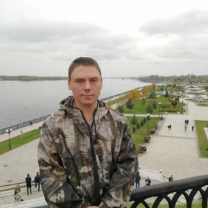 Василий, 41 год, Углич