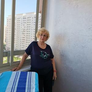 Девушки в Арсеньеве: Валентина, 74 - ищет парня из Арсеньева