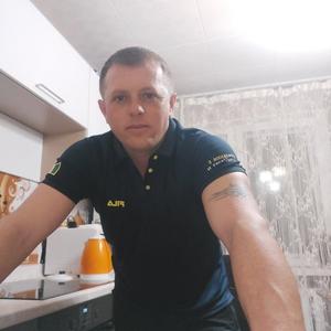 Олег, 40 лет, Тюмень