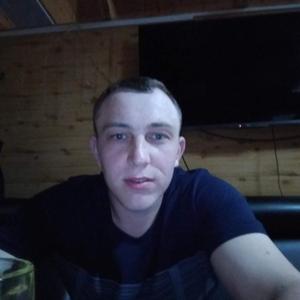Парни в Якутске: Эдуард, 28 - ищет девушку из Якутска