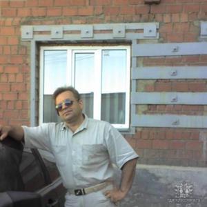 Парни в Анапе: Александр, 62 - ищет девушку из Анапы