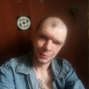 Парни в Твери: Александр, 40 - ищет девушку из Твери