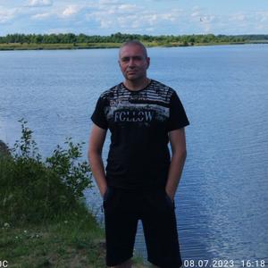 Анатолий, 47 лет, Пестово