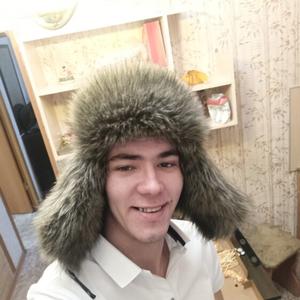 Парни в Хабаровске (Хабаровский край): Виктор, 22 - ищет девушку из Хабаровска (Хабаровский край)