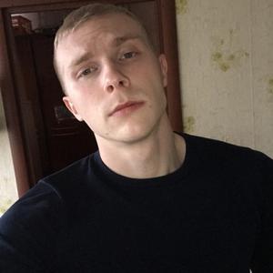 Илья, 28 лет, Киров