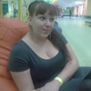 Девушки в Саратове: Юлия, 46 - ищет парня из Саратова