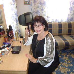 Девушки в Батайске: Anna, 70 - ищет парня из Батайска