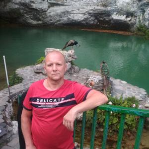 Евгений, 46 лет, Архангельск