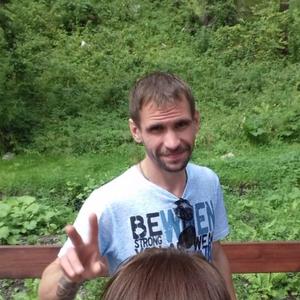 Парни в Бердске: Матвей, 35 - ищет девушку из Бердска