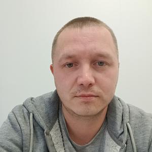 Парни в Ижевске: Игорь, 36 - ищет девушку из Ижевска