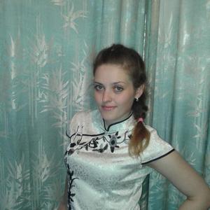 Девушки в Томске: Ольга, 32 - ищет парня из Томска