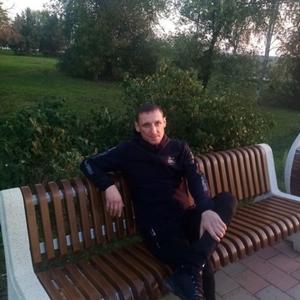 Юрий, 39 лет, Волжский