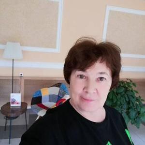 Девушки в Бийске: Ольга, 67 - ищет парня из Бийска