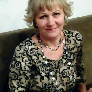 Валентина, 60 лет, Кавалерово