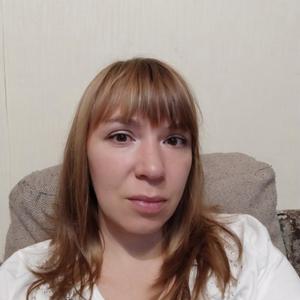 Девушки в Пскове: Людмила, 41 - ищет парня из Пскова