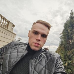 Анатолий, 21 год, Москва