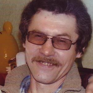 Игорь, 65 лет, Бийск