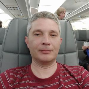 Максим, 45 лет, Санкт-Петербург