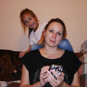 Девушки в Балашове: Елена, 51 - ищет парня из Балашова