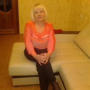 Девушки в Губкине: Наталья, 70 - ищет парня из Губкина