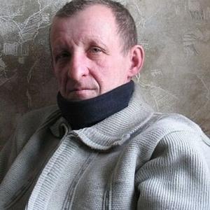 Александр, 67 лет, Барнаул