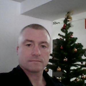 Сергей, 52 года, Белый