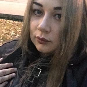 Девушки в Нижневартовске: Ева, 34 - ищет парня из Нижневартовска