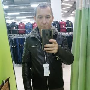 Парни в Казани (Татарстан): Руслан, 41 - ищет девушку из Казани (Татарстан)